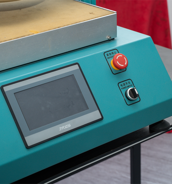 Sponge collapsible fatigue testing machine